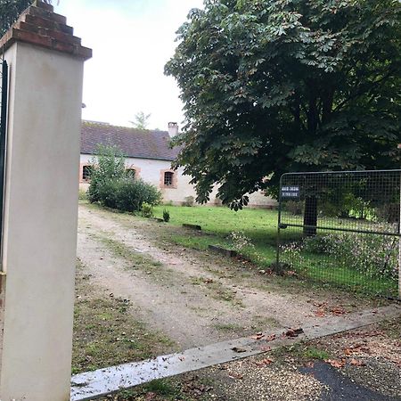 Chambres La Vallee Salbris Bagian luar foto